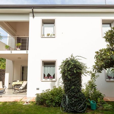 Appartamento Con Giardino Le Querce Sistiana Bagian luar foto